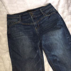 Med Wash High Waisted Jeans